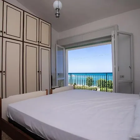 Trilocale Vicino Al Mare A - N128 *